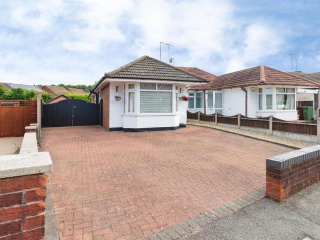 House for sale in Beaconside, Stafford