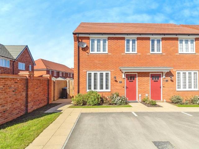 House for sale in Eagle Farm, Wavendon
