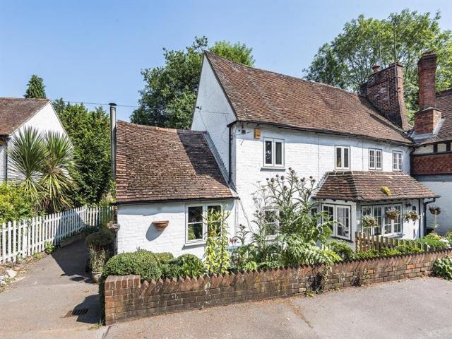 House for sale in Calcot, West Berkshire