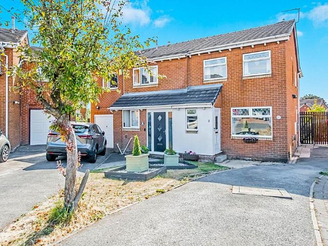 House for sale in West Yorkshire