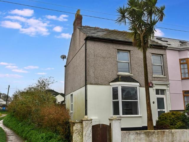 House for sale in Roseworthy, Cornwall