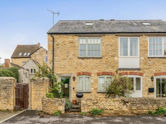 House for sale in Chipping Norton, West Oxfordshire