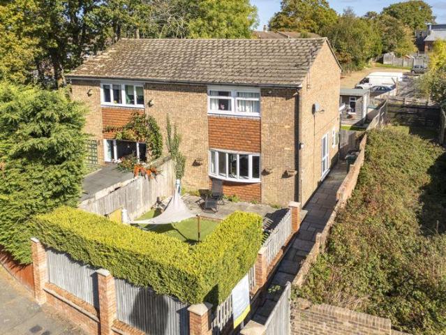 House for sale in Ringles Cross, Cross In Hand