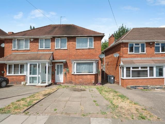 House for sale in Perry Beeches, Birmingham