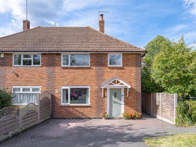 House for sale in Pachesham Park, Surrey