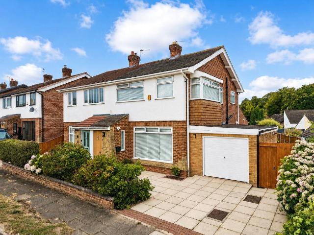 House for sale in Thingwall, Wirral