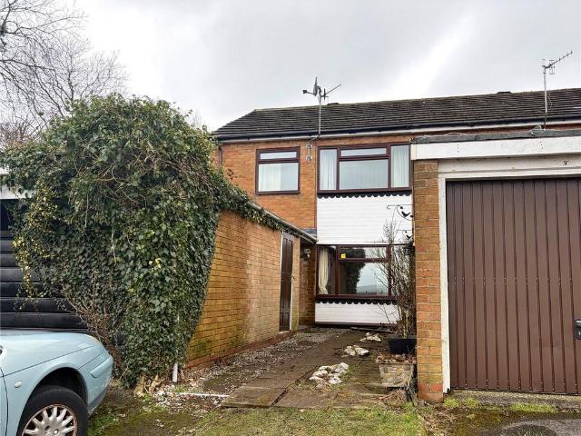 House for sale in Kirklees, Bury