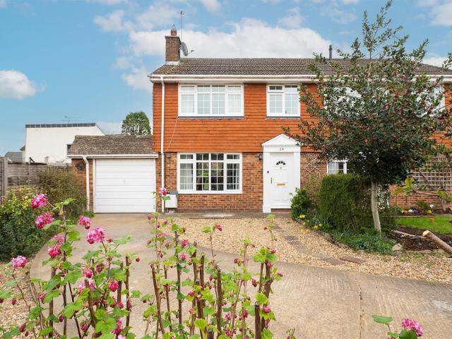 House for sale in Cheddington