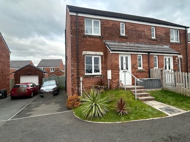House for sale in Llangyndeyrn, Carway