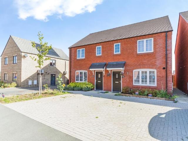 House for sale in Hanwood Park, Kettering