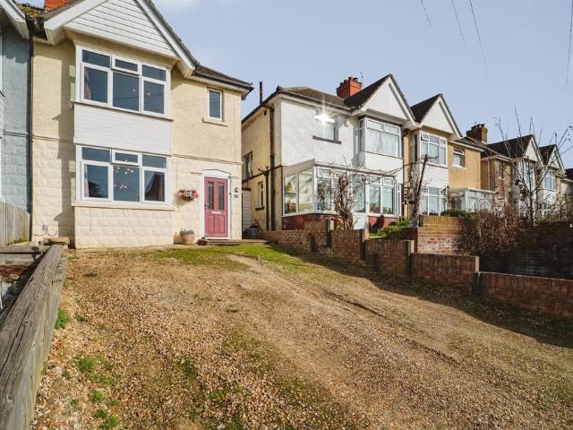 House for sale in Wyke Regis, Weymouth