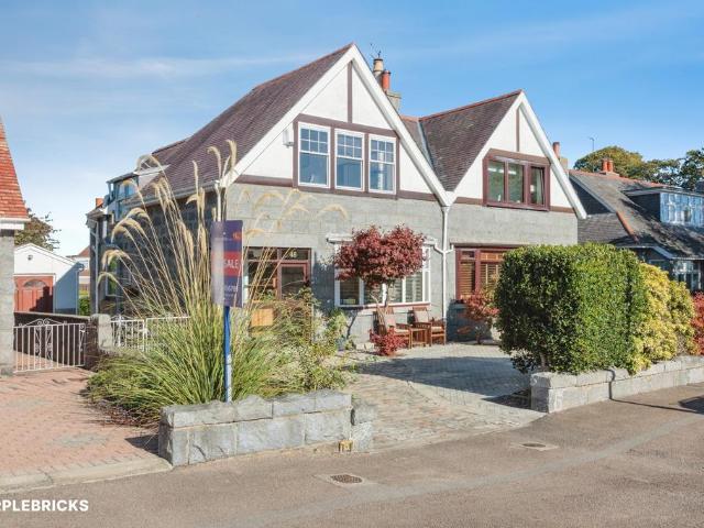 House for sale in Braeside, Aberdeen City