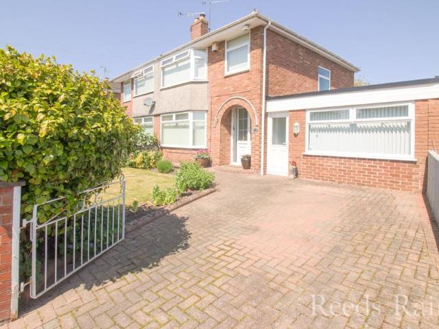 House for sale in Rossmore, Cheshire