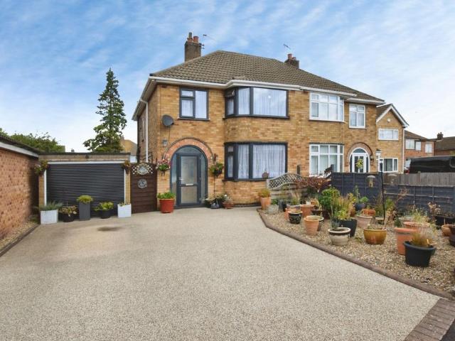House for sale in Elmfield, Leicestershire