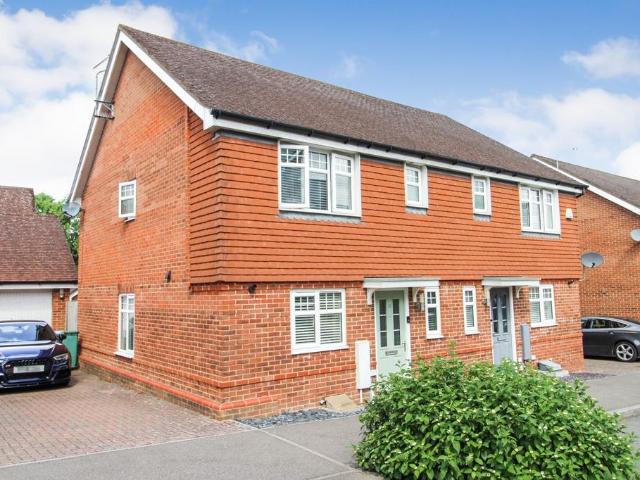 House for sale in Wickhurst Green, Horsham