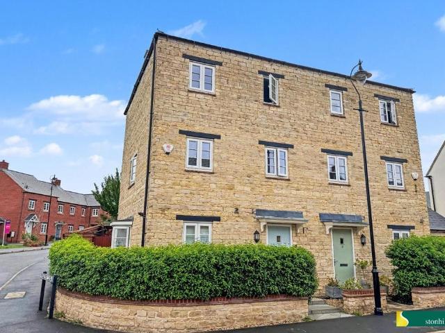 House for sale in Wootton, Northamptonshire