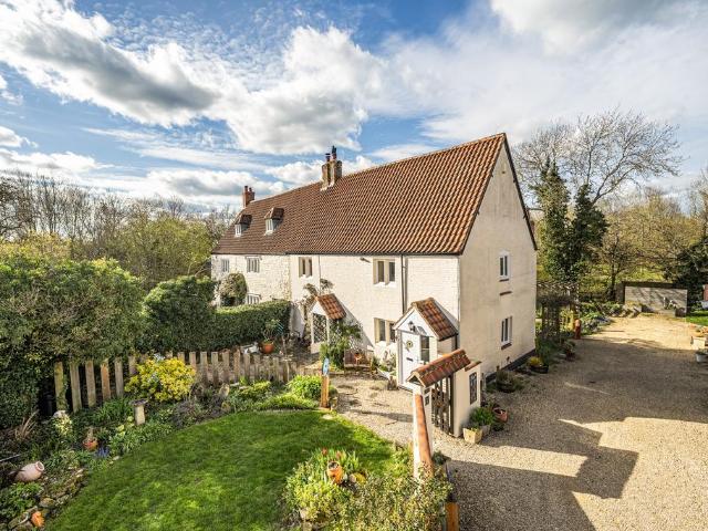 House for sale in Haydon End, Abbey Mead