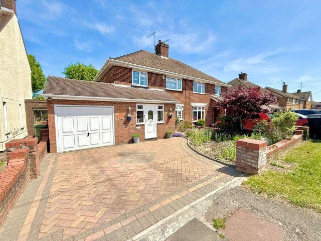 House for sale in Beecroft, Dunstable