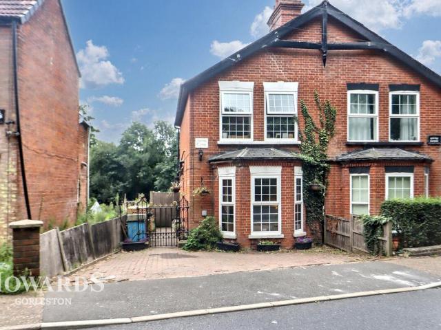 House for sale in Stokesby, Norfolk