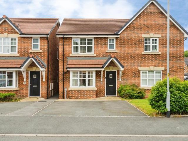 House for sale in The Haulgh, Lee Bank