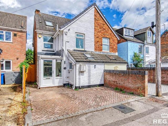 House for sale in Old Town, Poole
