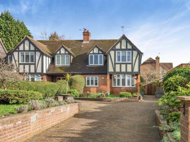 House for sale in Chiswell Green, St Albans