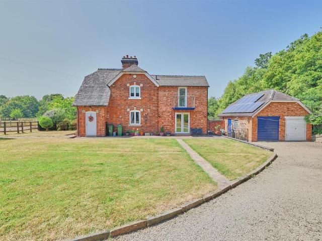 House for sale in Pinfold, Leicestershire