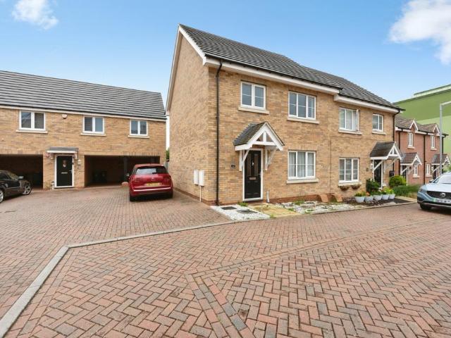 House for sale in Bedford
