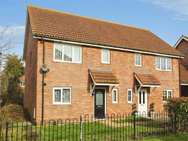 House for sale in Oad Street, Kent