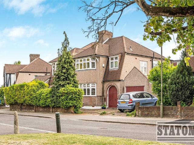 House for sale in New Barnet, Isle Of Man
