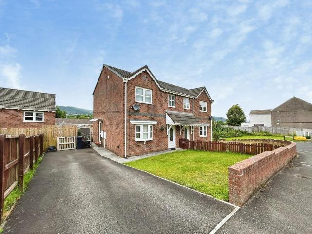 House for sale in Cimla, Neath
