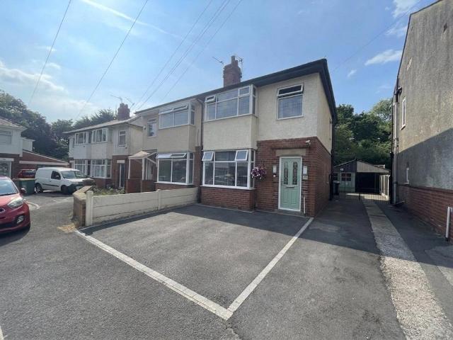 House for sale in Higher Bartle, Lancashire