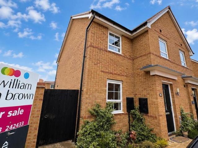 House for sale in Hampton Gardens, Peterborough