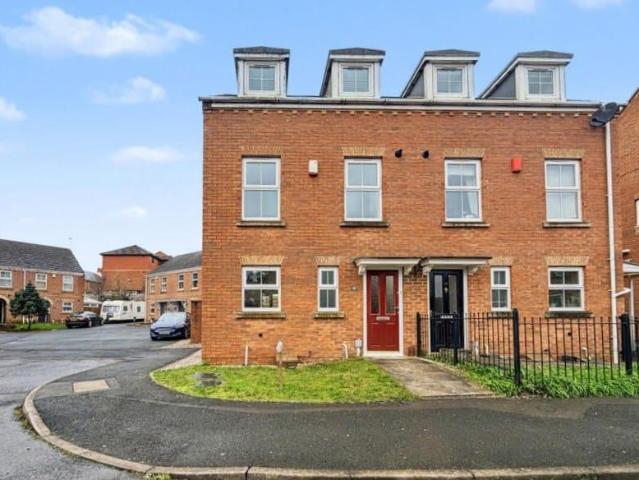 House for sale in Tunstall, Stoke-on-Trent