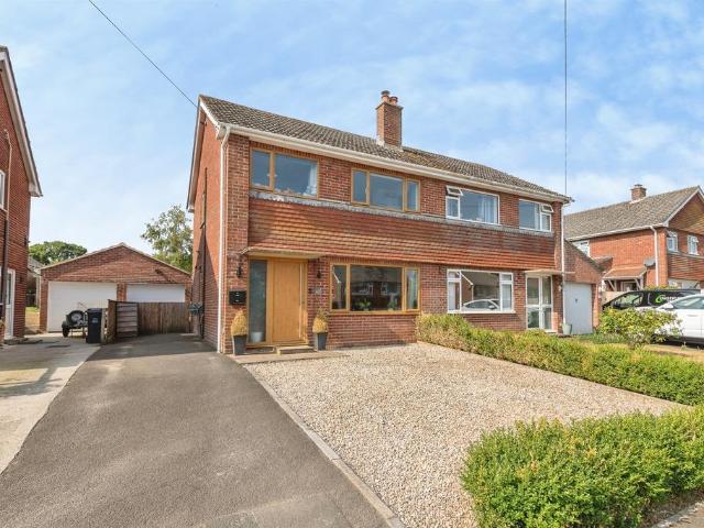 House for sale in Chard Town, Chard
