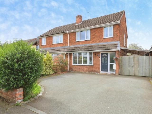 House for sale in Foxholes, Rushock