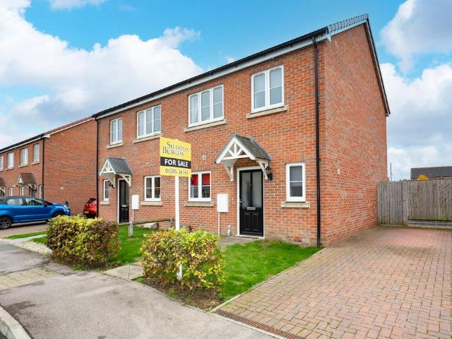 House for sale in Staniland, Boston