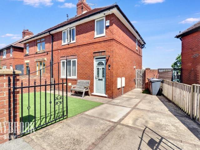 House for sale in Worsbrough, Worsbrough Dale