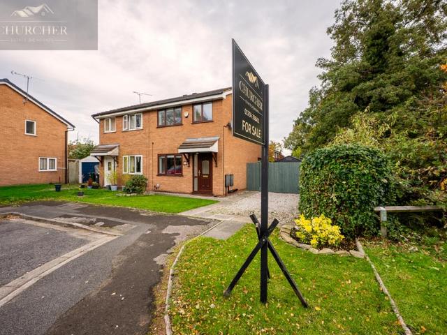 House for sale in Roby Mill, Lancashire