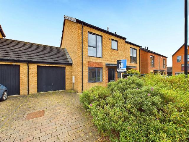 House for sale in Lakeside, South Yorkshire