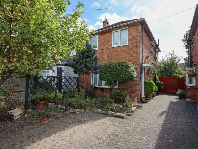 House for sale in World's End, Perryfields