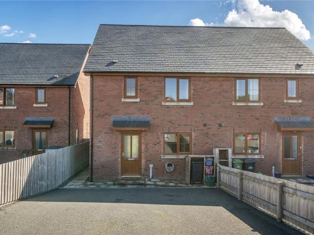 House for sale in Trefeglwys