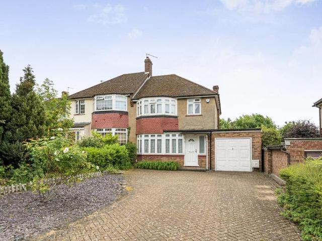 House for sale in East Barnet, Greater London