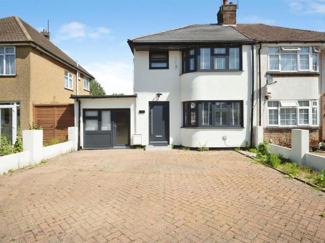 House for sale in Cauldwell, Bedford