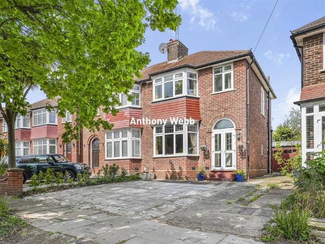 House for sale in Southgate, Oakwood