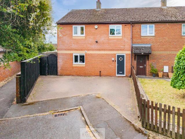 House for sale in Aston cum Aughton, Aston