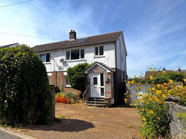 House for sale in Llanfoist Fawr, Govilon