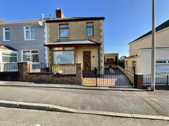 House for sale in Box, Llanelli