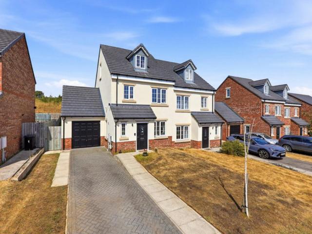 House for sale in Otley, West Yorkshire