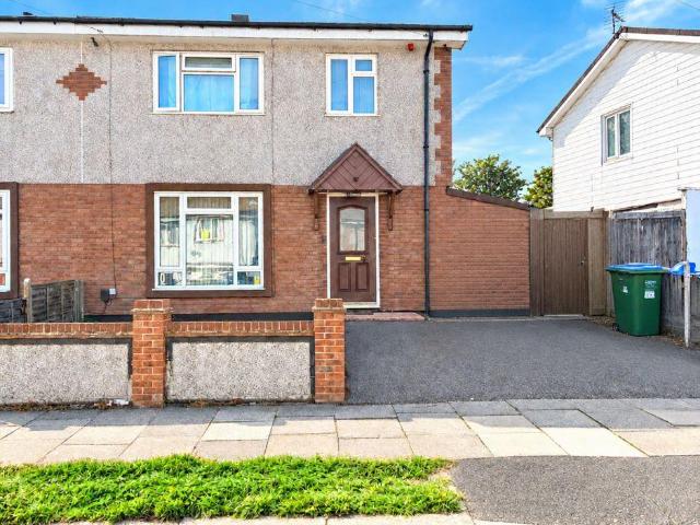 House for sale in London Borough of Bexley, Greater London